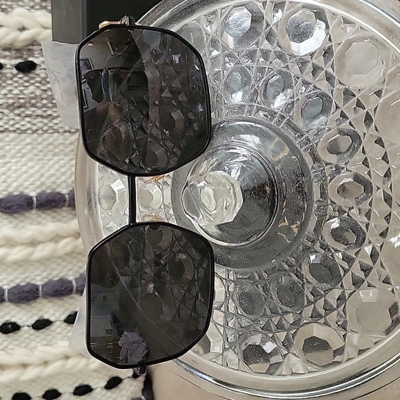 Versace Ve2248 55mm Hexagonal Sunglasses, Medusa Temple Hardware,  Matte Blk - Picture 2 of 13